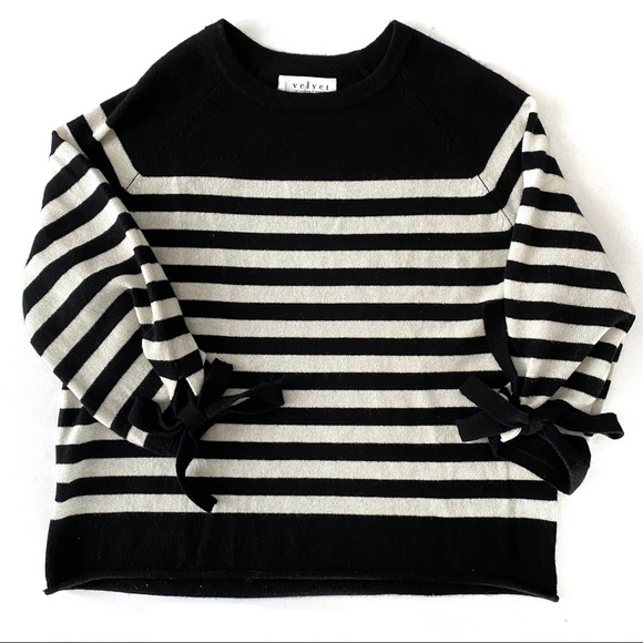 Velvet by Graham & Spencer 100% cashmere sweater